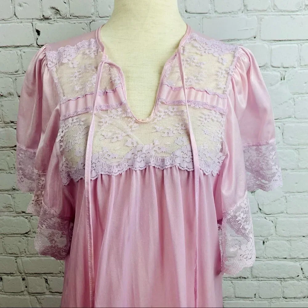 VTG 70s Erica Loren NY Lavender/Pink Satin Peignoir Night Gown